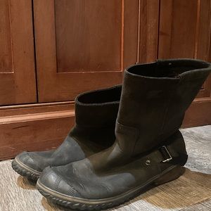 sorel heel boots